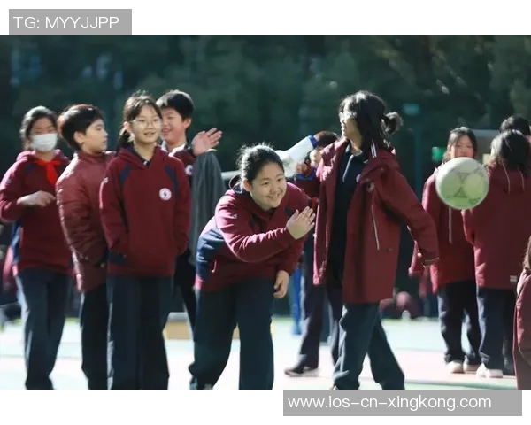 小胖哥足球梦启航追逐绿茵场上的激情与荣耀